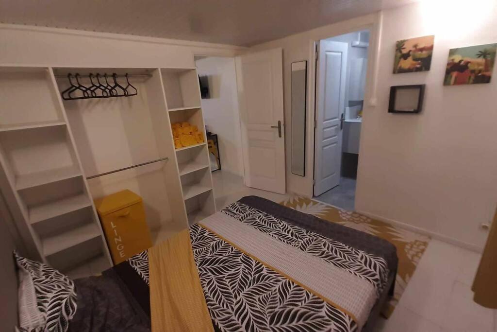 Sunshine Appartement 1 Chambre Fort-de-France Esterno foto