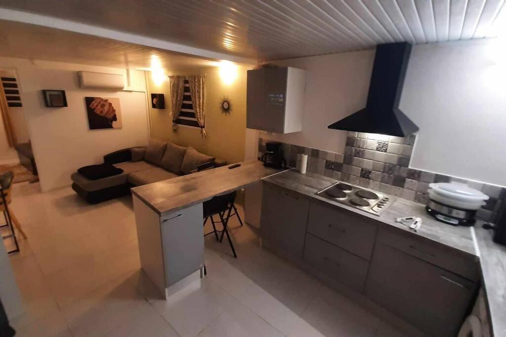 Sunshine Appartement 1 Chambre Fort-de-France Esterno foto